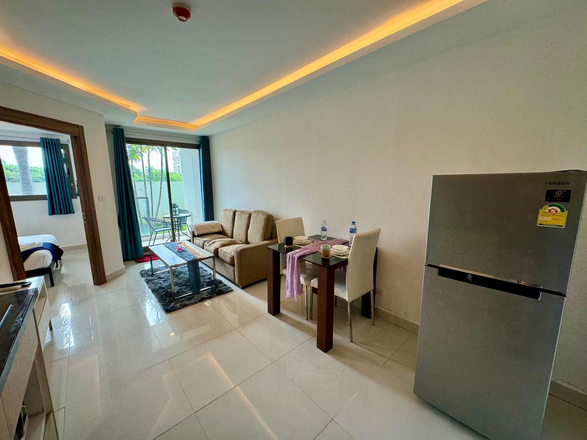 Maldives Resort By Psr Jomtien Beach Room photo